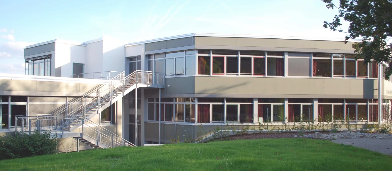 Gebäude der Leopold-Sonnemann-Realschule Höchberg